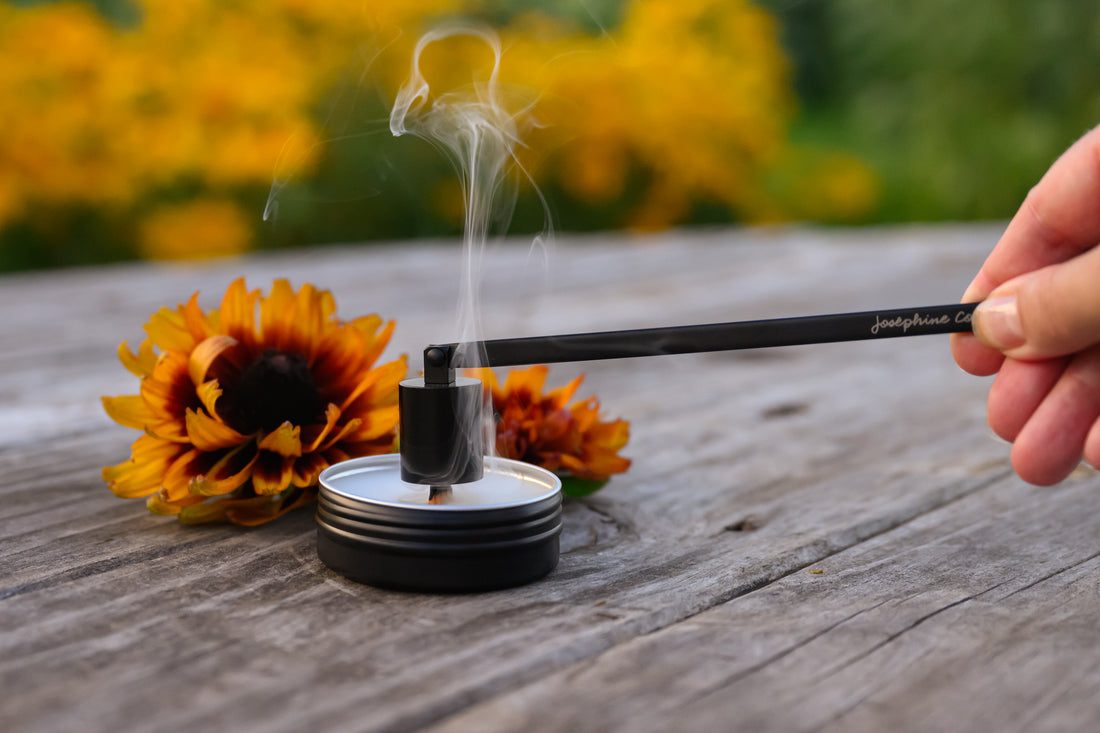 Candle snuffer