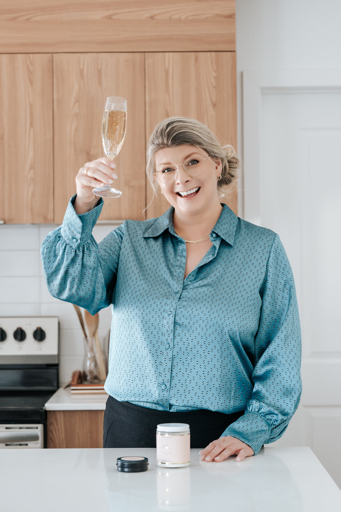 Chandelle Champagne No 9